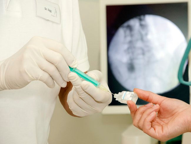 Substanzen - Therapie für Bandscheibe, ISG & Faszien