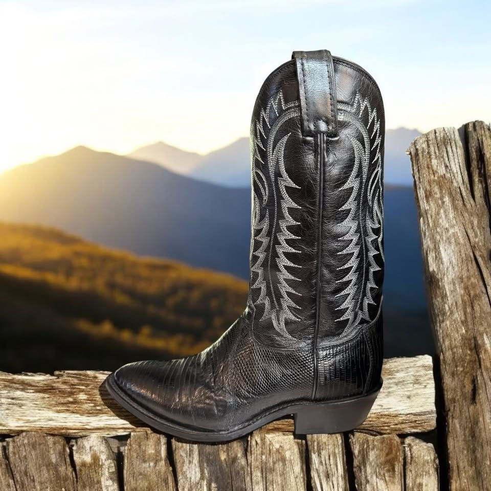 Thumbnail: Tony Lama Black Exotic Tegu Lizard Style Y2061 Size 9-D BEAUTIFUL! 248-8010