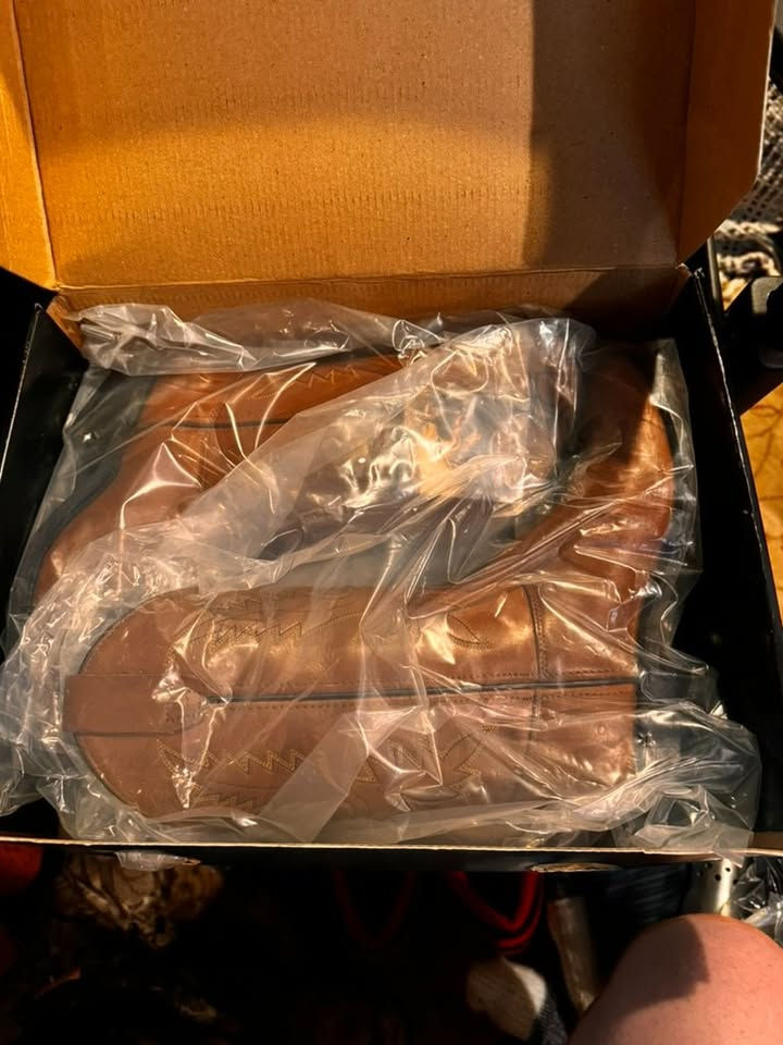 Thumbnail: OLD WEST Women's 60/36.5 Size 6 CCY1129G Brown Boots 29-2400 BRAND NEW