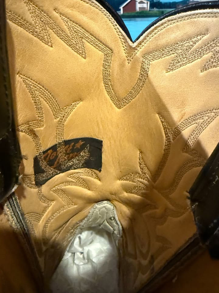 Thumbnail: Tony Lama NEW OLD STOCK GOLD LABEL Black Tegu Lizard X8646 Size 7-B 831-24374