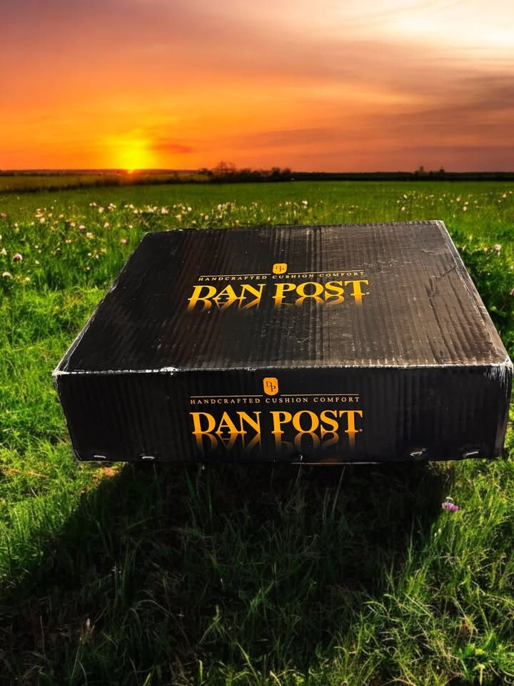 Thumbnail: Dan Post DP2111J Mignon Corona Milwaukee 8.5-EW Boots 54-5346 Stunning!!