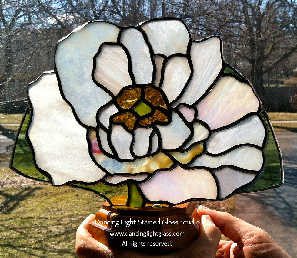 Frilled Poppy Fan Lamp