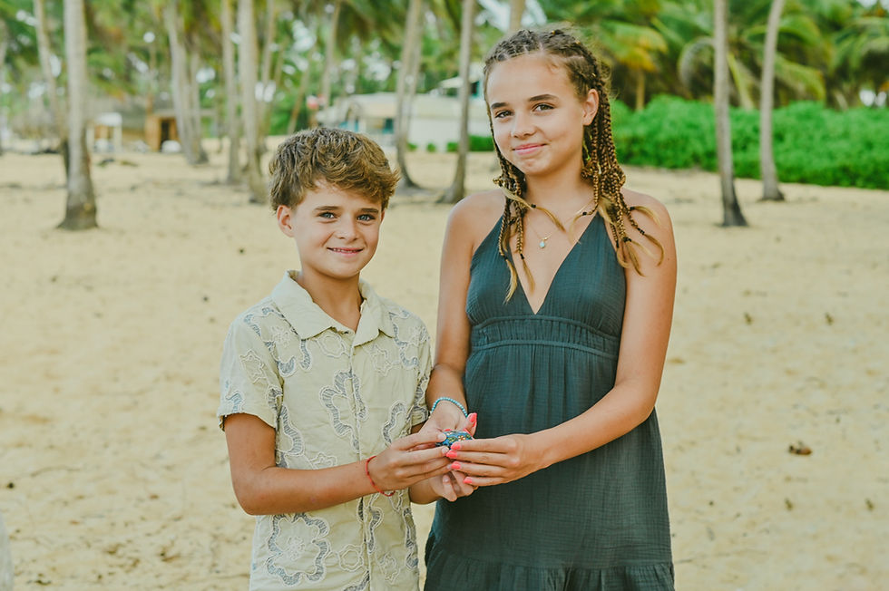 Siblings celebrating their parents' vow renewal in Punta Cana
