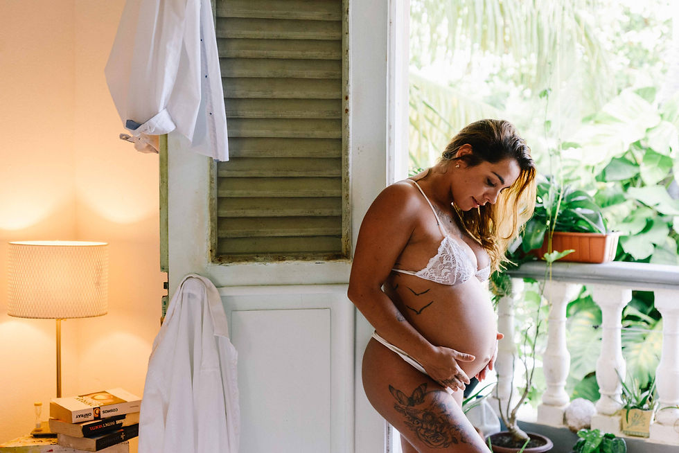 Sexy foto de mama en un boudoir en Republica Dominicana. Puntacanafotord te ofrece los mejores precios!