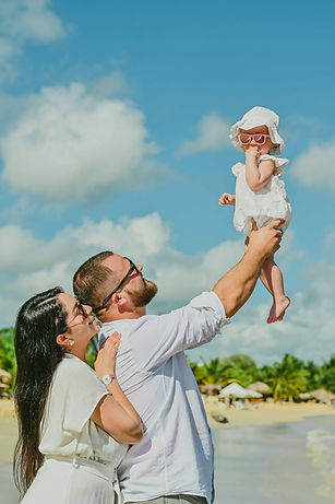 Dahiana and her family during their family photoshoot in Punta Cana