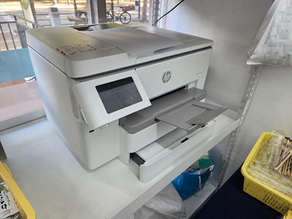 매장에 신규 설치한 HP 9730 프린터