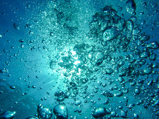 air-bubbles-diving-underwater-blow-62307 - Copy - Copy.jpeg