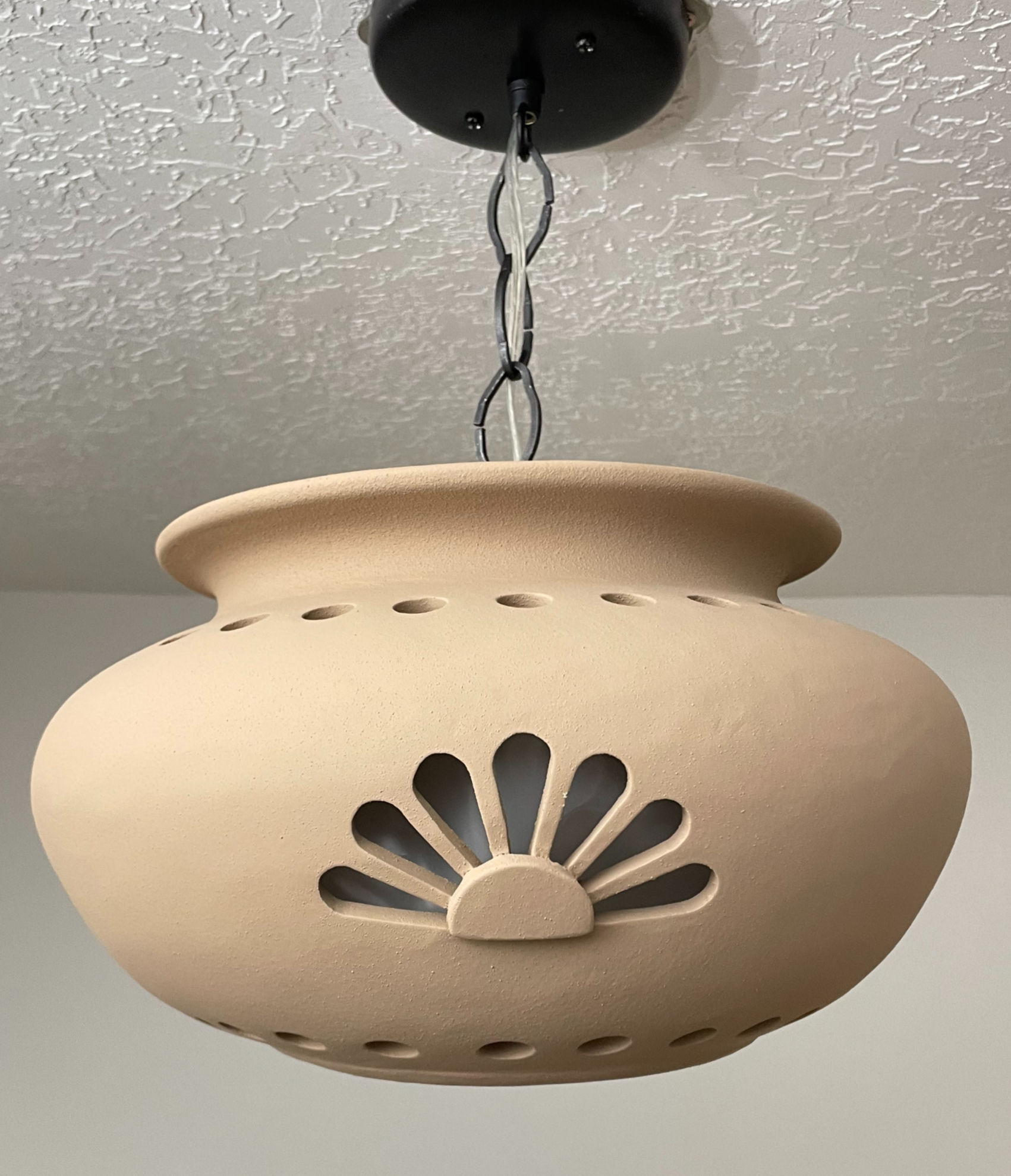 Medium Pot Pendant with Rosette Design