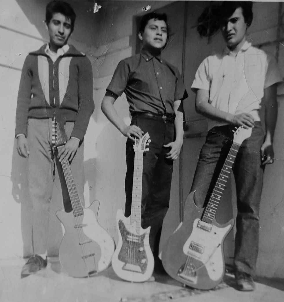 El rockanrol itinerante de Los Black Birds y Los Flyders del Rock