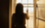 Transtorno Psicótico o que é e como tratar mulher psicótica na janela