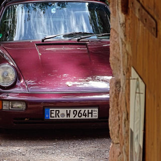 purple Porsche 964 Targa