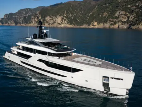 Yacht of the Month - Diamond Binta
