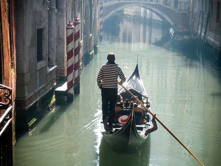 Best places to sail a yacht in Italy