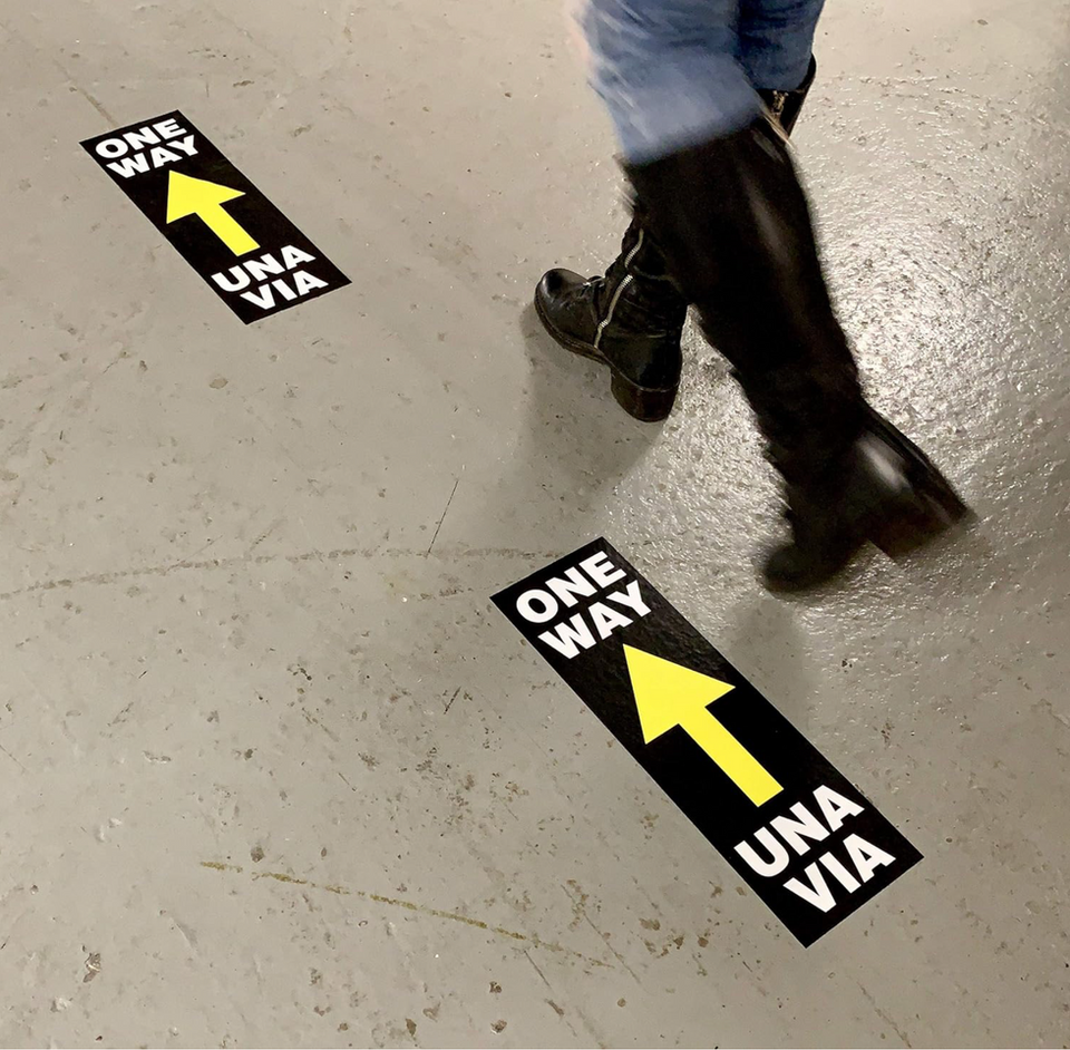 one way una via safety floor decals