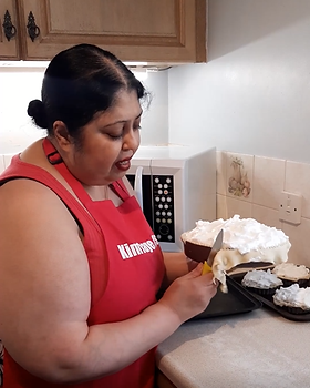 Kim Makes Lemon Meringue Pie