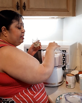 Kim Makes Bonnie's Chicken