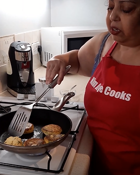 Kim Makes Gobi Tikka (aka Cauliflower Cutlets)