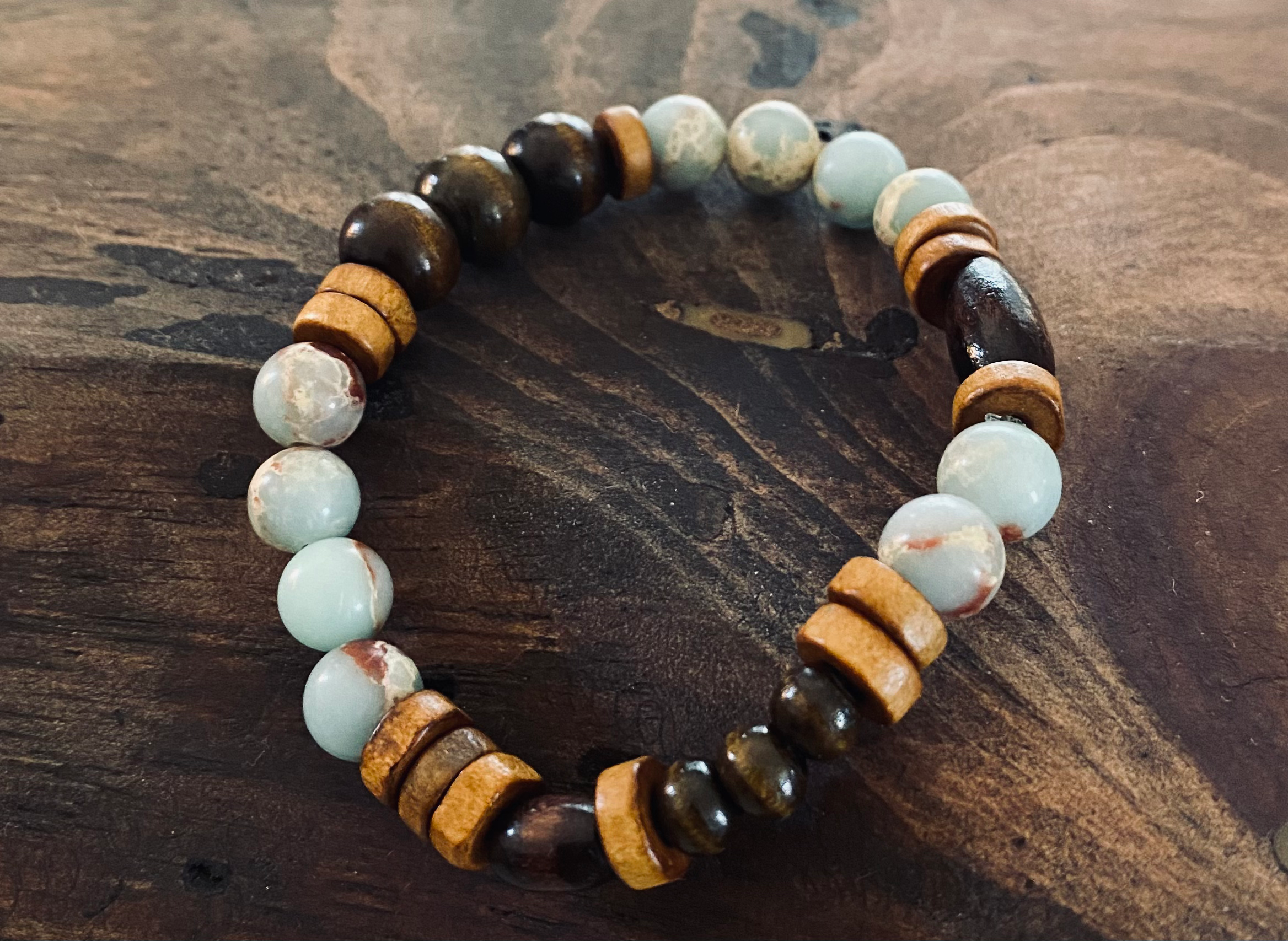 Aquamarine wooden bracelet