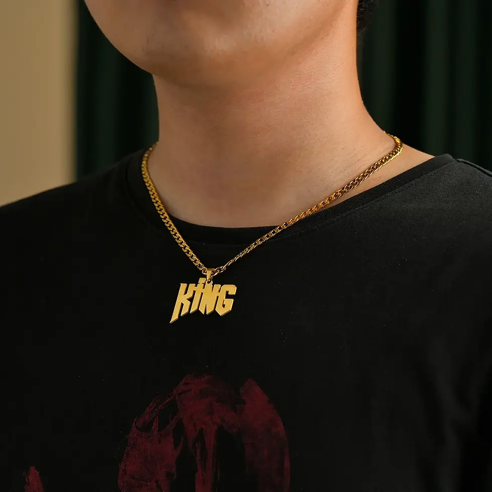 Miniature : Collier King Personnalisé – Acier Inoxydable et Finition Dorée