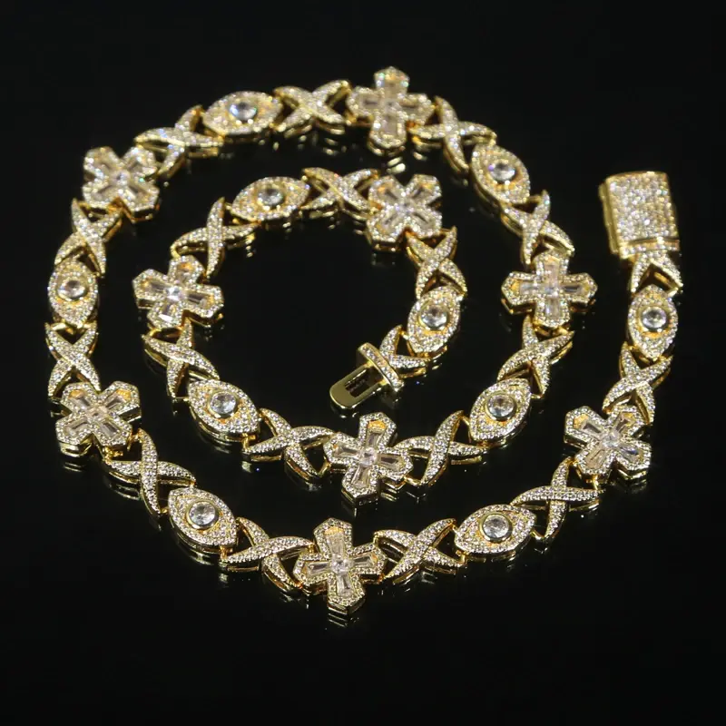 Thumbnail: Ensemble de Bijoux "Iced Out" Plaqué Or et Rhodium - Charme et Élégance