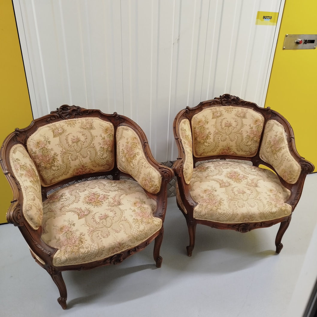 Paire fauteuils corbeille style Louis XV