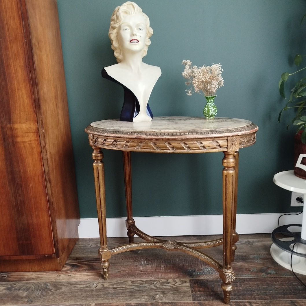 Table d'appoint / guéridon style Louis XVI