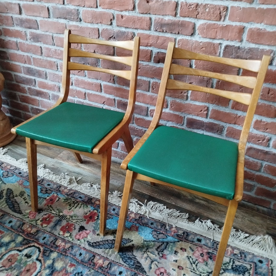 Paires de chaises scandinaves années 50/60