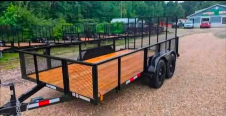 Thumbnail: 2026 Triple Crown 6.4 x 14 utility 24" mesh sides