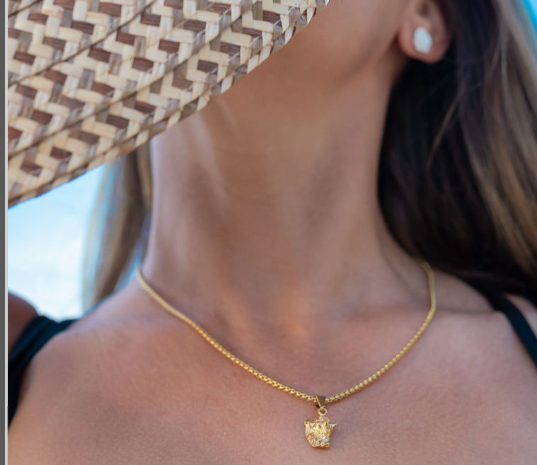 Mini Conch Shell Necklace