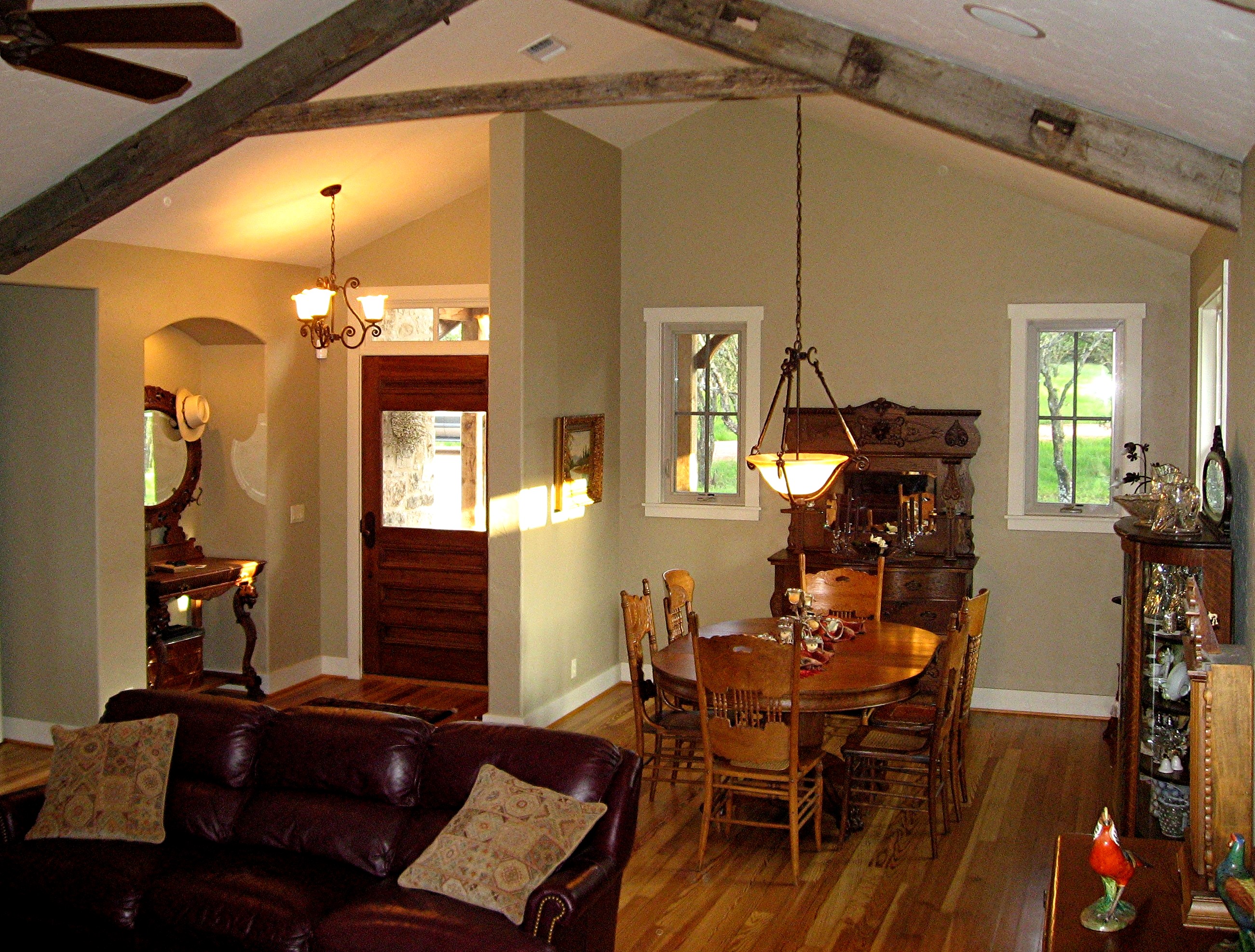 Entry & Dining