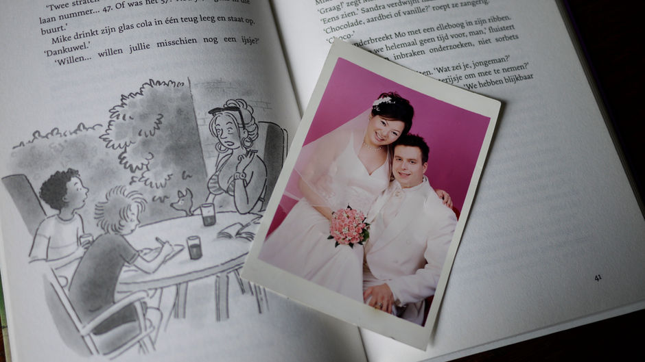 乘著童書離家漫遊 失而復得的婚紗照