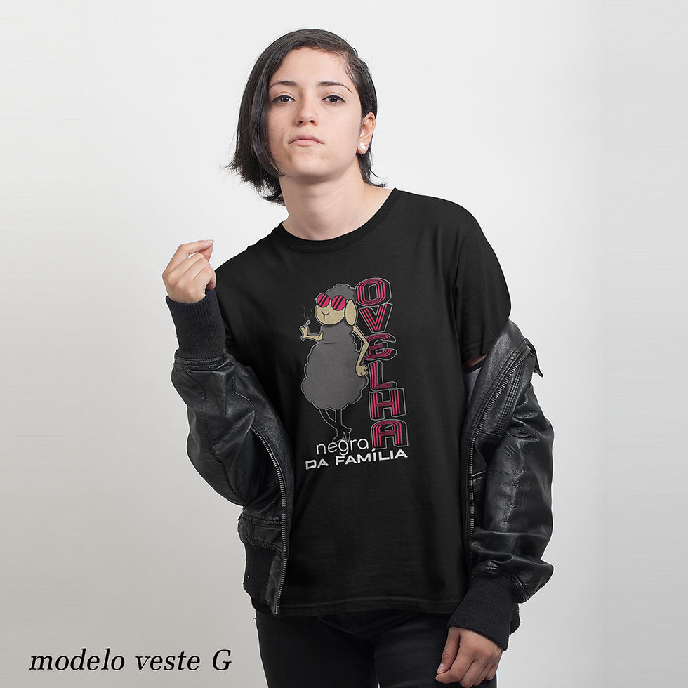 Miniatura: Camiseta Feminina Ovelha Negra Da Família