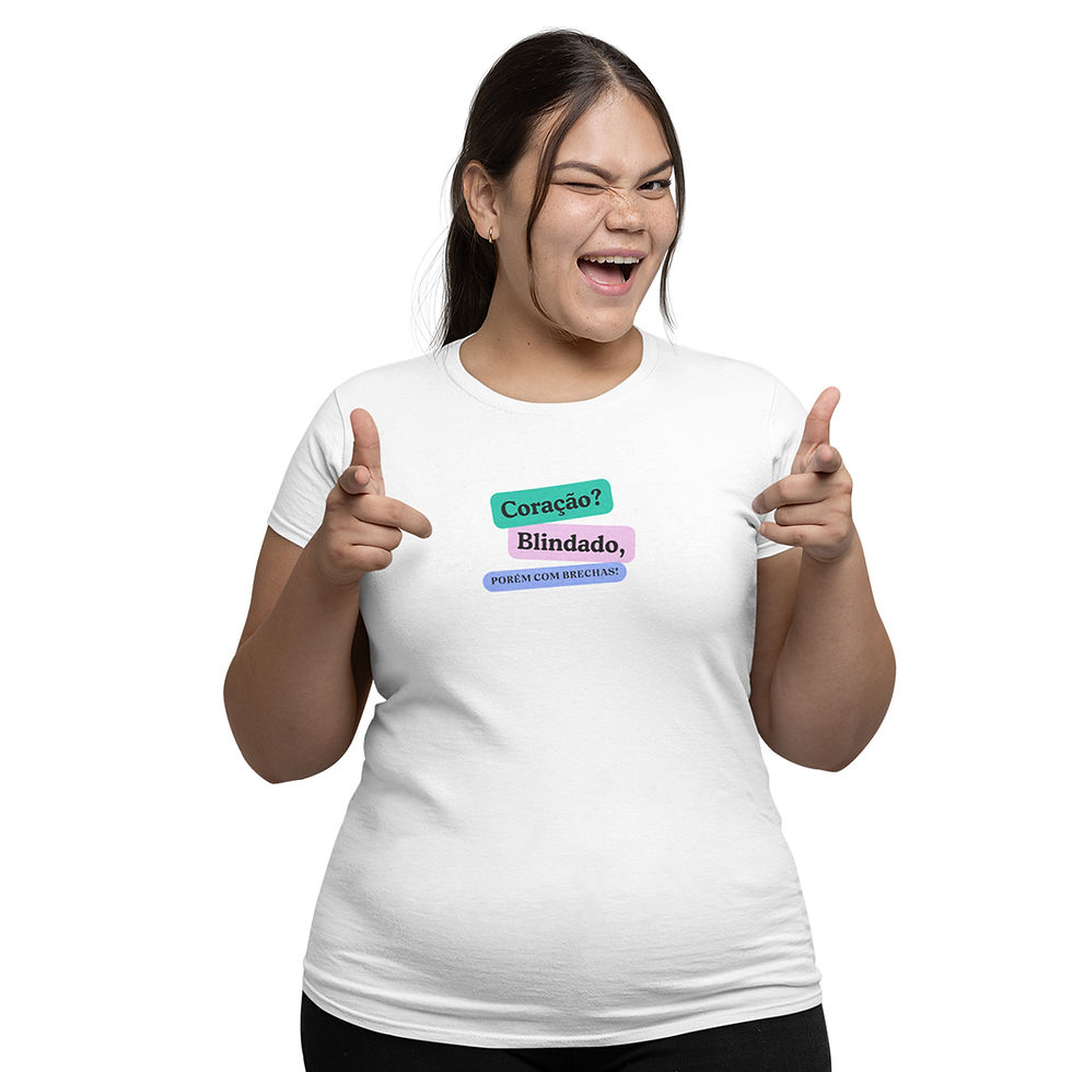 Miniatura: Camiseta Feminina Coração Blindado Porém com Brechas Frase