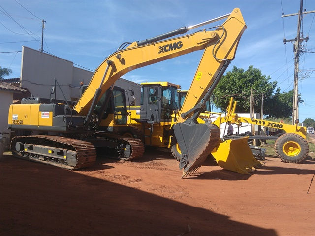 Prefeitura de Juína recebe novos maquinários