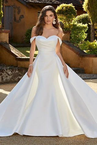 SOPHIA TOLLI