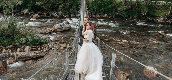 boho bride and groom countryside 187