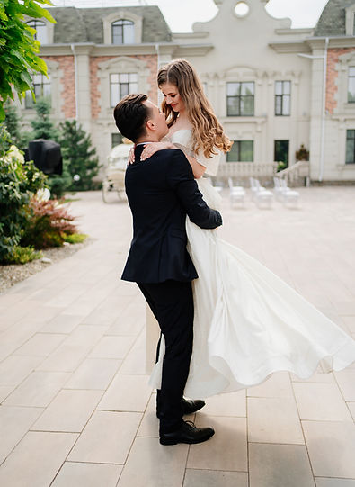 light and airy elegant bride and groom (11).jpg