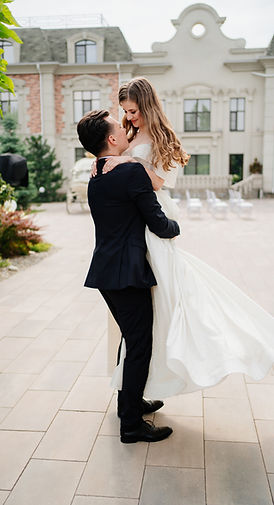 light and airy elegant bride and groom (11).jpg