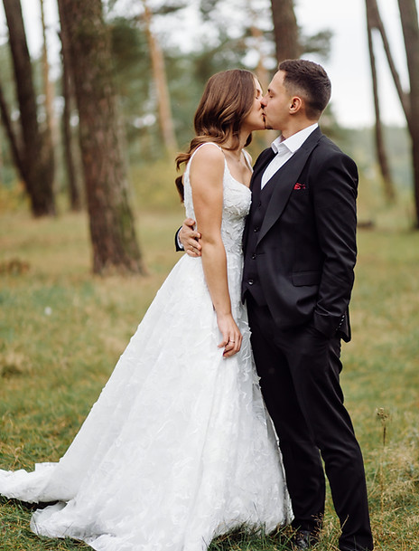 classic bride and groom in woods 001