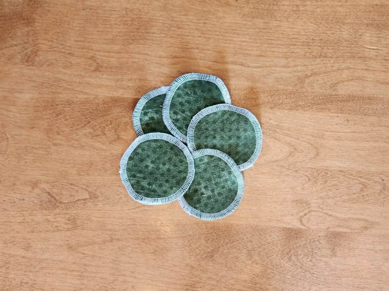Green Dots Reusable Facial Rounds