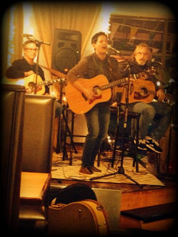 10846425_925317414147582_6809480247315826324_n