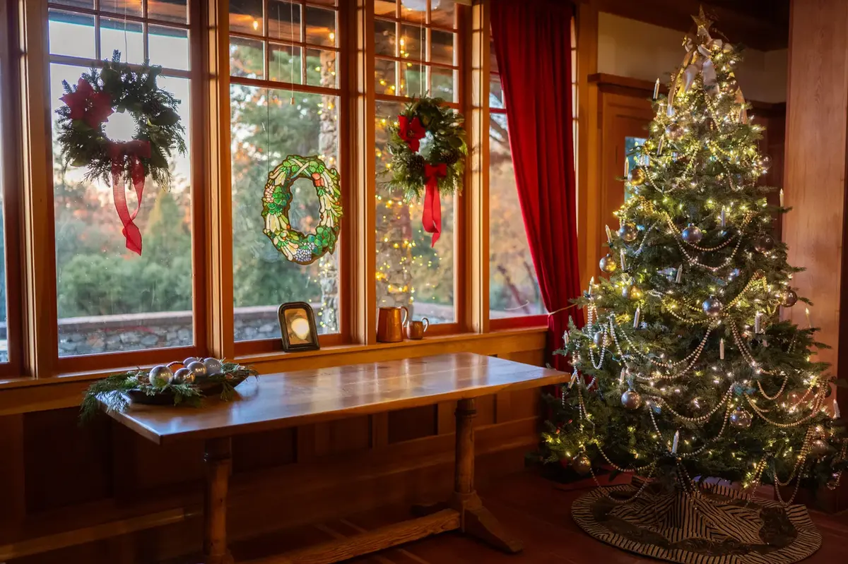 Wreath in window for Christmas