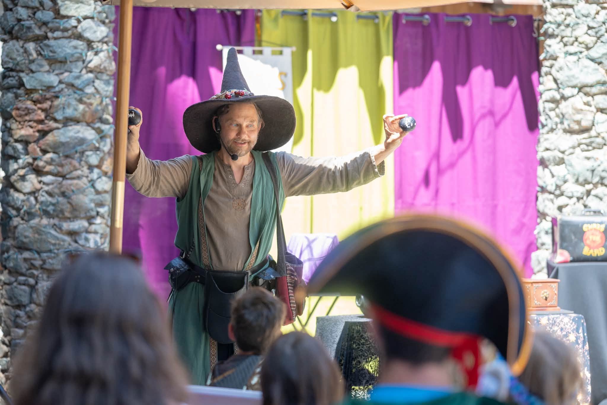 Chris the Bard magic show