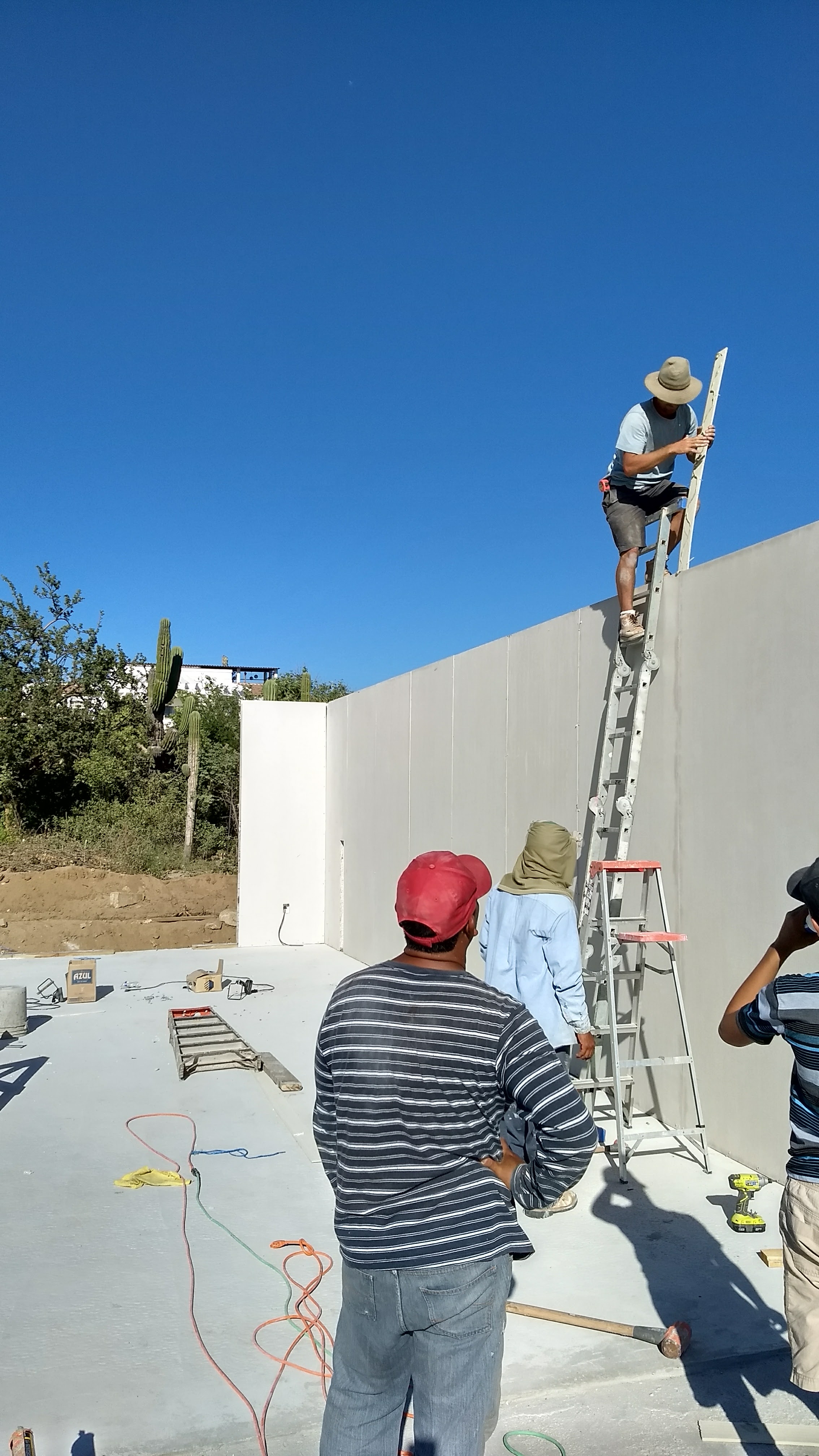 Inserting splines to join panels