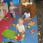 Indoor Kids spielen.JPG