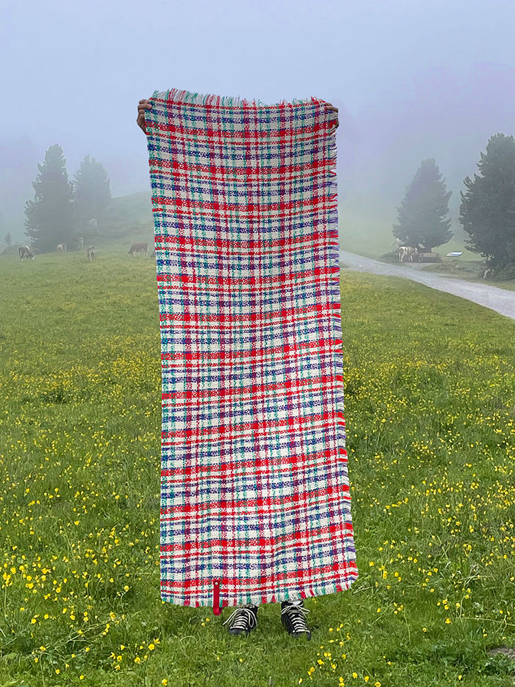 Thumbnail: geweven, geruite sjaal