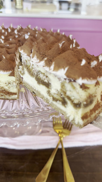 Thumbnail: Tiramisu Cheesecake (9")