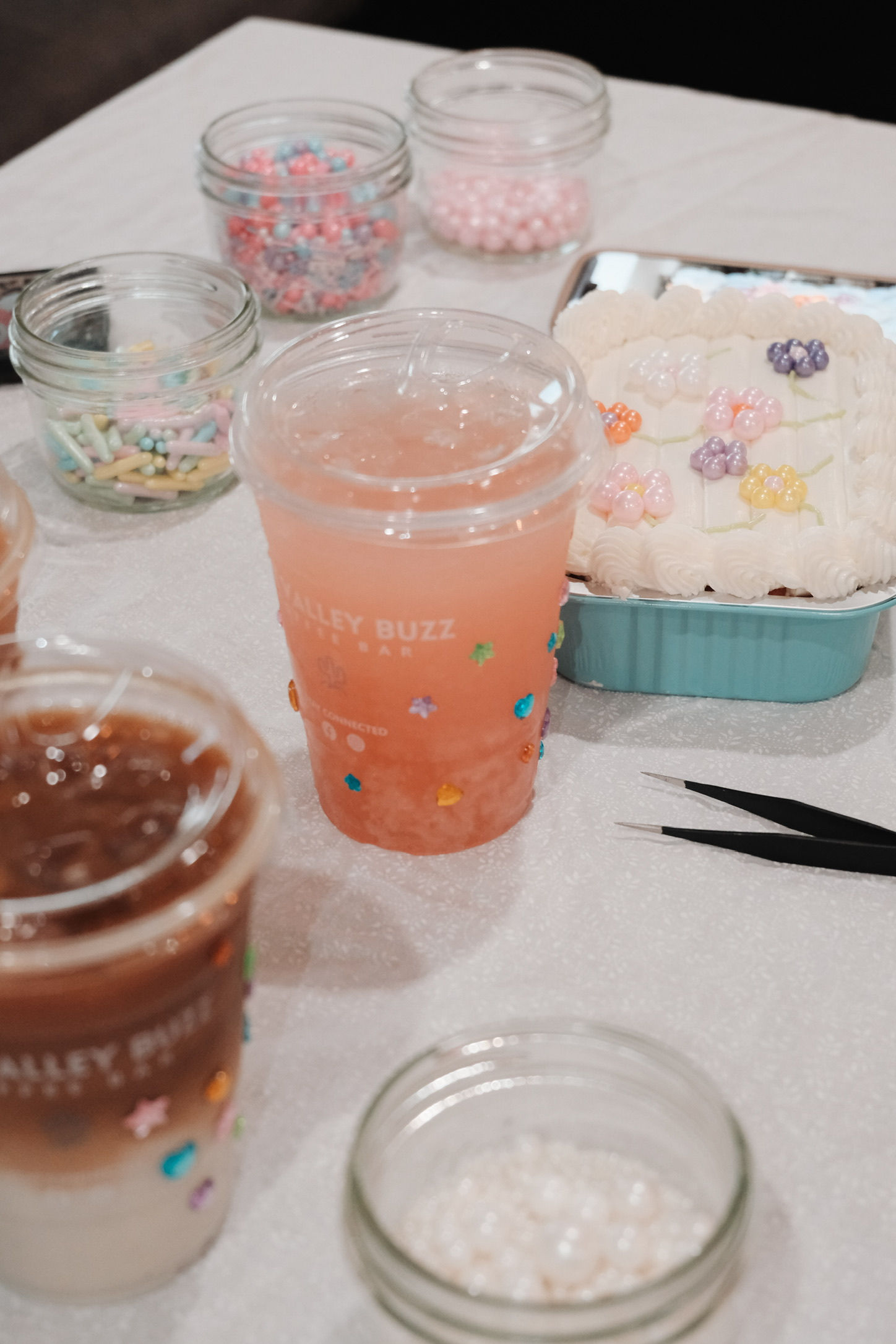 Sip & Sprinkle at Valley Buzz π°ββ¨