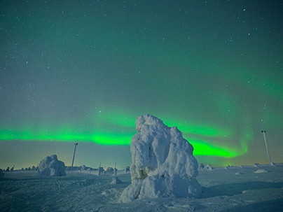 One of the most serious aurora hunts we offer — up to 200 km from Levi in any direction, following real-time forecasts until we find clear sky, with warm winter clothing included and a 70% refund if no northern lights are seen at all.