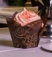 Thumbnail: GREAT HUMOR STRAWBERRY VELVET CUPCAKES